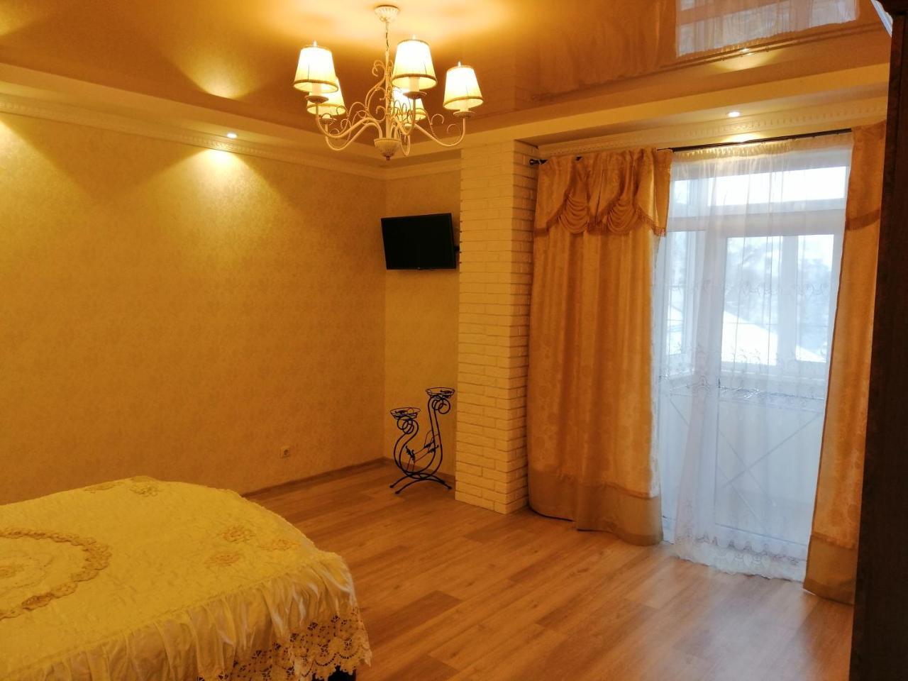 Вулиця Дрогобицька 10В Truskavets Ngoại thất bức ảnh