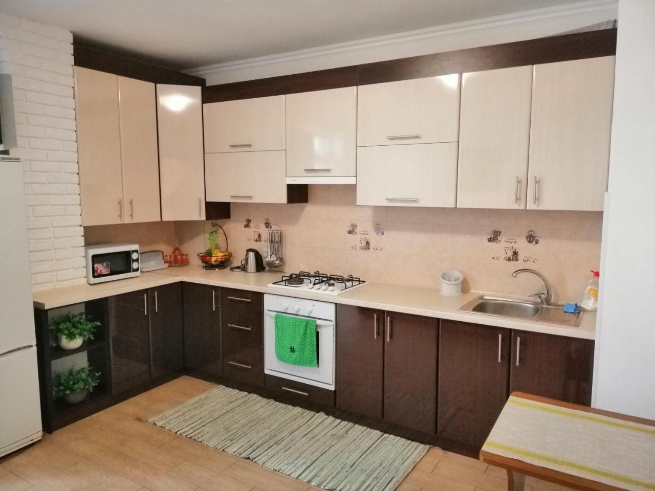 Вулиця Дрогобицька 10В Truskavets Ngoại thất bức ảnh